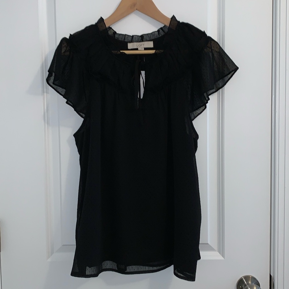NWT LOFT flutter sleeve ruffle yoke fully lined tone on tone black dotted top L